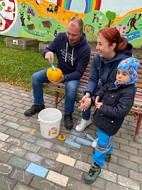 Dýňování a podzimní stezka s rodiči - obrázek číslo: 26