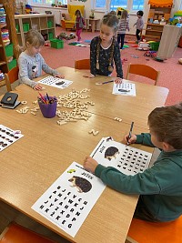 Listopad ve školce - obrázek číslo: 25