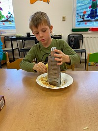 Pečeme štrúdl - obrázek číslo: 12