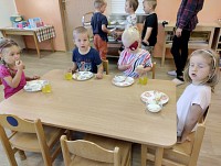 Paní kuchařky se o nás starají - obrázek číslo: 4