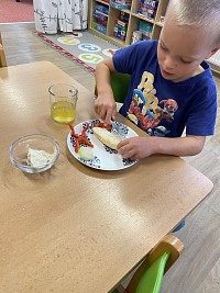Paní kuchařky se o nás starají - obrázek číslo: 11