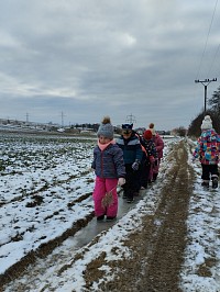 Zimní hrátky venku - obrázek číslo: 7