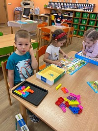 Hraní si ve školce - obrázek číslo: 7