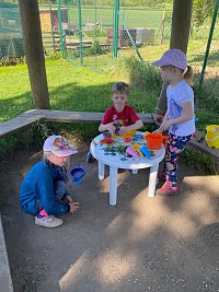 Duben v naší školce - obrázek číslo: 31