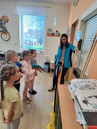 Duben v naší školce - obrázek číslo: 24