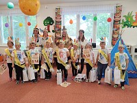 Pasování prvňáčků a vystoupení školky - obrázek číslo: 45