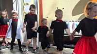 Pasování prvňáčků a vystoupení školky - obrázek číslo: 10