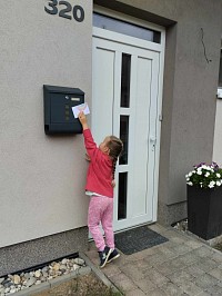 Hrajeme si na pošťáky - obrázek číslo: 12