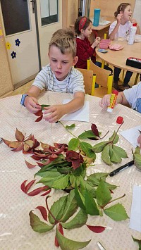 ŠD - tvoříme zvířátka z listí - obrázek číslo: 11