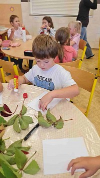 ŠD - tvoříme zvířátka z listí - obrázek číslo: 10