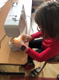 Kroužek šití - Sašenka, Jolanka, Evička - obrázek číslo: 12