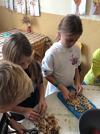 ŠD - pečení šrůdlu - obrázek číslo: 6