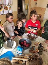 ŠD - pečení šrůdlu - obrázek číslo: 11