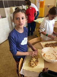 ŠD - pečení šrůdlu - obrázek číslo: 19