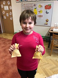 Kroužek šití - Viki, Verunka, Isabellka - obrázek číslo: 11