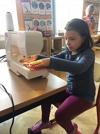 Kroužek šití - Stelinka, Kristinka, Anička, Světlanka - obrázek číslo: 3