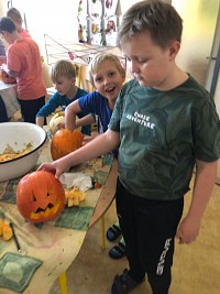 ŠD - dlabání dýní - obrázek číslo: 3