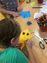 ŠD - malujeme draky - obrázek číslo: 7