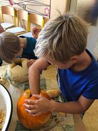 ŠD - dlabání dýní - obrázek číslo: 5
