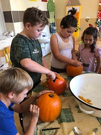 ŠD - dlabání dýní - obrázek číslo: 16