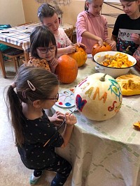 ŠD - dlabání dýní - obrázek číslo: 28