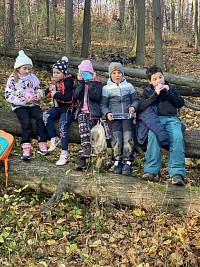 ŠD - Krmení zvířátek v lese - obrázek číslo: 15