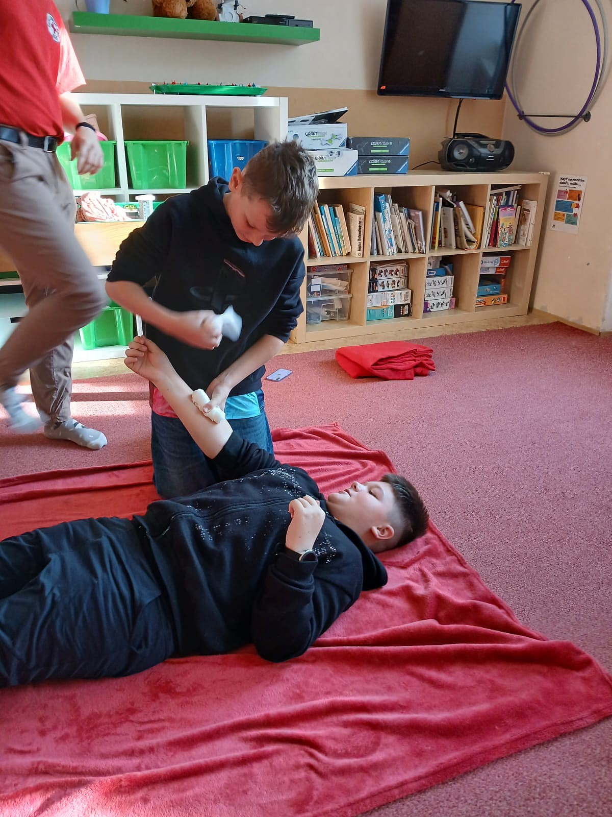 Kurz 1. pomoci se zástupci ČČK - obrázek: img-20251105-wa0001.jpg