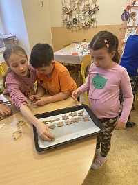 ŠD - pečeme perníčky - obrázek číslo: 3