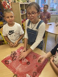 ŠD - pečeme perníčky - obrázek číslo: 4