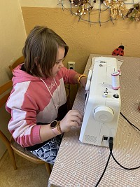 ŠD - šití domečků z pohanky - obrázek číslo: 5