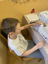 ŠD - šití domečků z pohanky - obrázek číslo: 12