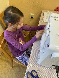 ŠD - šití domečků z pohanky - obrázek číslo: 14