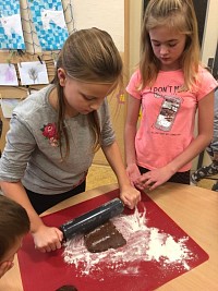 ŠD - pečeme perníčky - obrázek číslo: 15