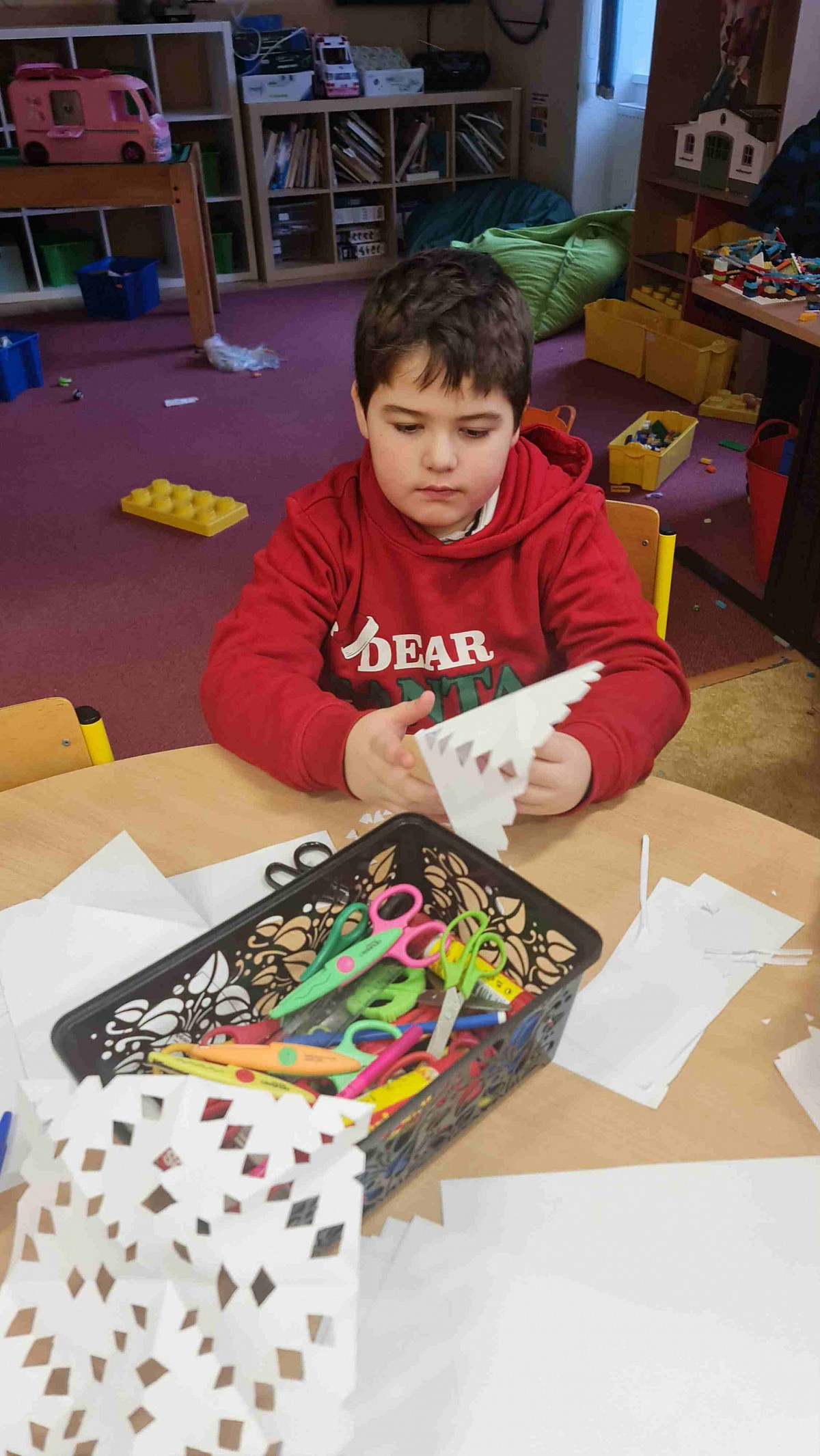 ŠD - zimní vločky z papíru - obrázek: 4.jpg