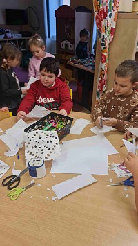 ŠD - zimní vločky z papíru - obrázek číslo: 4