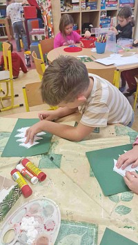 ŠD - tupování vánočního stromečku - obrázek číslo: 8