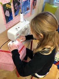 Kroužek šití - Jolanka, Kristinka, Světlanka - obrázek číslo: 12