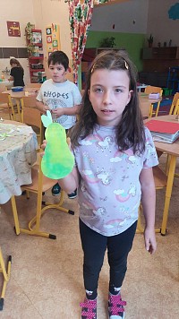 ŠD - tvoření hrušek - obrázek číslo: 19