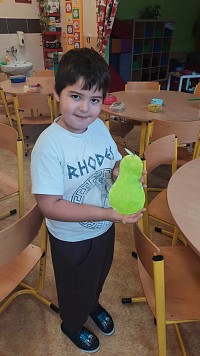 ŠD - tvoření hrušek - obrázek číslo: 20