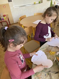 ŠD - vyšíváme čepice a rukavice - obrázek číslo: 8