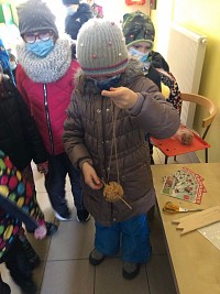 ŠD - krmení ptáčků v lese - obrázek číslo: 8