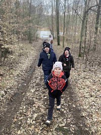 ŠD - výlet na Karhánek - stavění domečku - obrázek číslo: 9