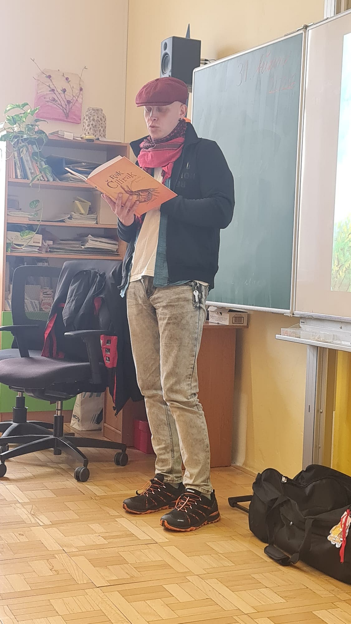 Návštěva pana spisovatele Jana Opatřila - obrázek: 4.jpeg