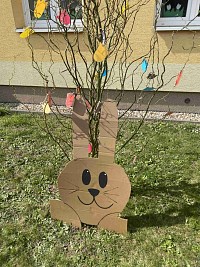 ŠD - zdobení plotu vajíčky - obrázek číslo: 1