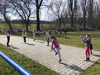 ŠD - konečně jaro a hry na hřišti - obrázek číslo: 6