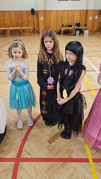 Dětský maškarní karneval - obrázek číslo: 4