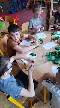 ŠD - Ekologie - kolektivní práce - obrázek číslo: 2