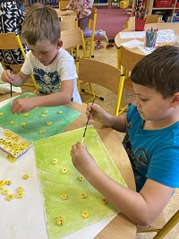 ŠD - jarní louka - koláž - obrázek číslo: 9