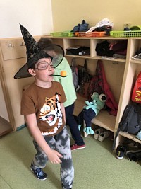 ŠD - Čarodějnické odpoledne 2.část - obrázek číslo: 8