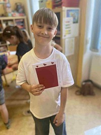 ŠD - přání pro maminku - práce s embosovacím strojem - obrázek číslo: 2